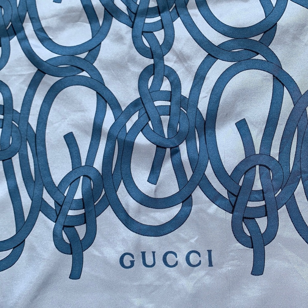 Gucci scarf